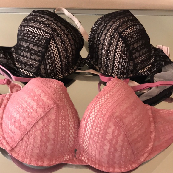 Victoria Secret (set of 2) bras like new 36C - Picture 1 of 1